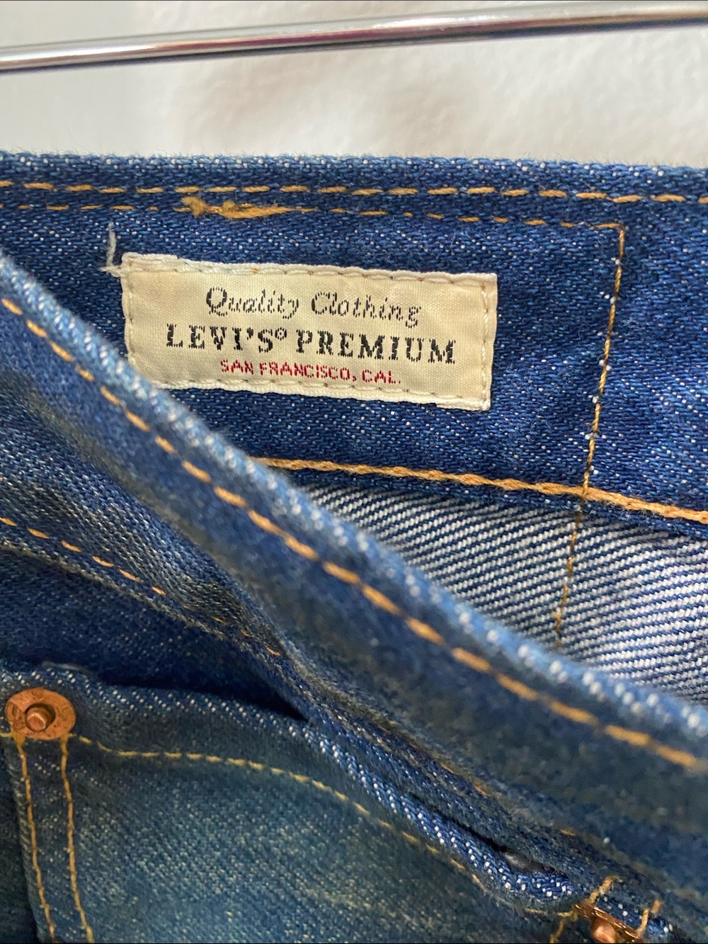Levi's Men's Green-Blue Straight Jeans with Worn Finish w16 L29 R10 - Picture 4 of 4